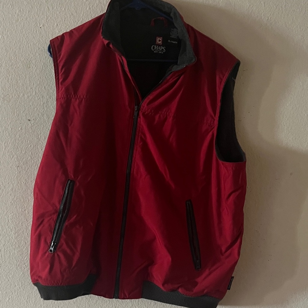 Chaps Men's Bold Red Vest